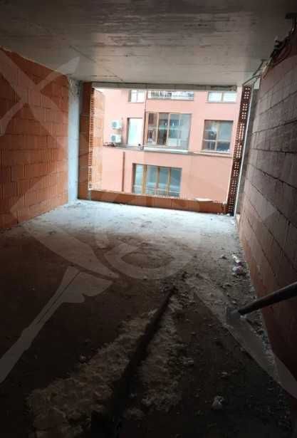 Продава се Двустаен апартамент в Пловдив, Гагарин - 77 кв.м за 1052 €/кв.м - Снимка #5