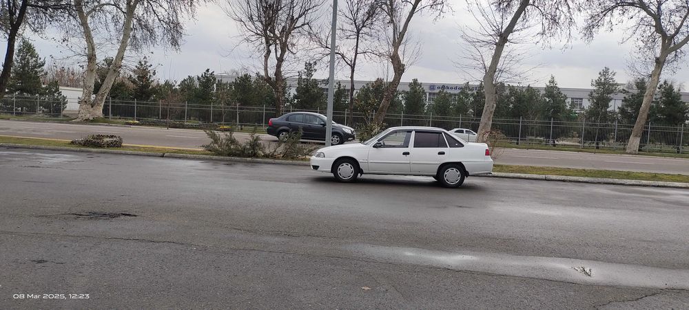 Nexia2  2015 yilgi benzin srochno sotiladi