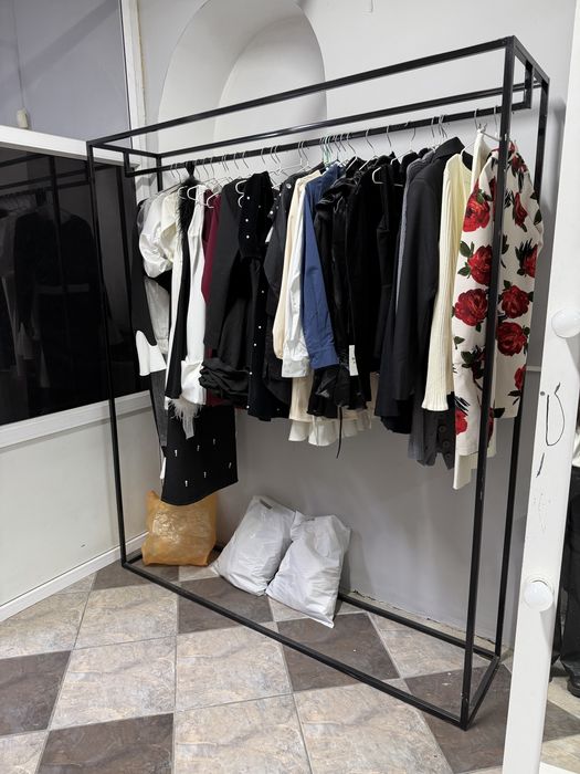 Стеллажи для одежды