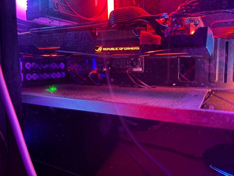 Placă Video ASUS GeForce GTX 1080 ROG STRIX GAMING 8GB DDR5X 256-bit