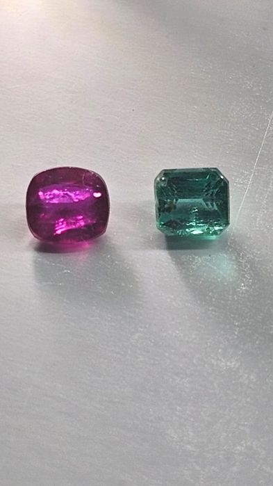 Продам драгоценных камней.