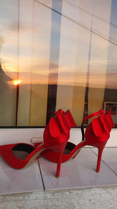 Pantofi cu toc damă