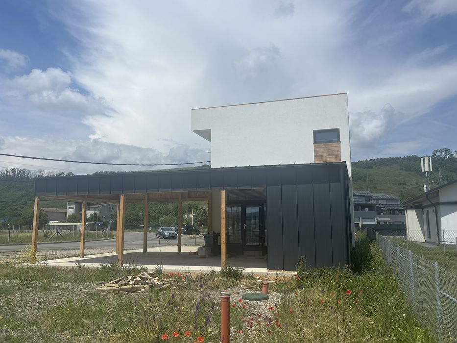 Spatiu Comercial