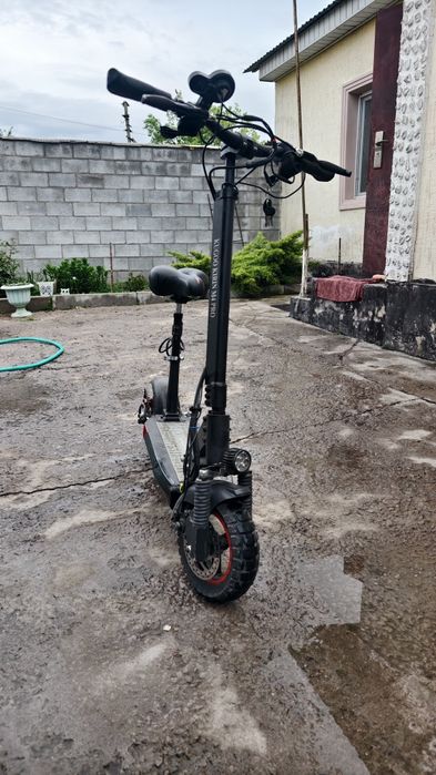 Продам электросамокат