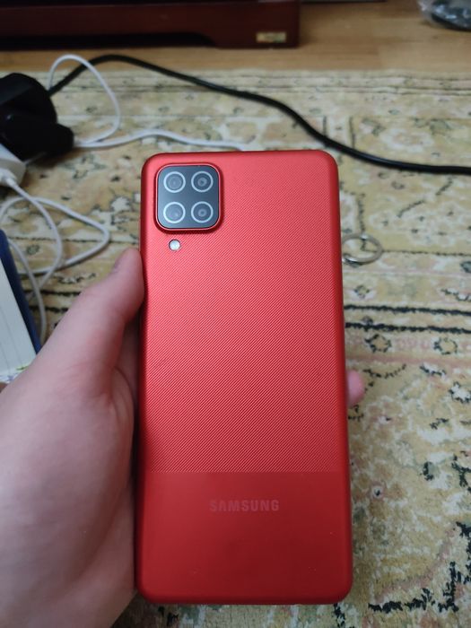 Продам Samsung Galaxy A12