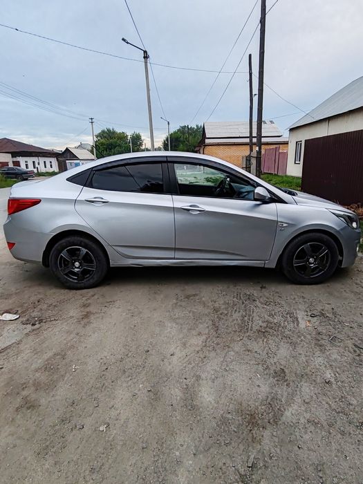 Машина Hyundai Accent