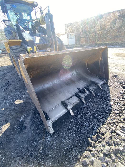 Погрузчик фронтальный