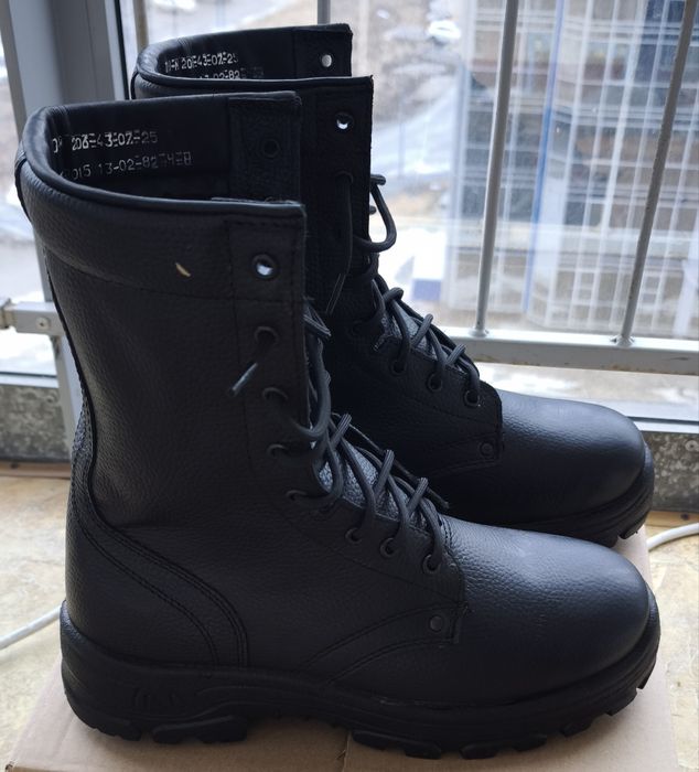 Продам берцы новые