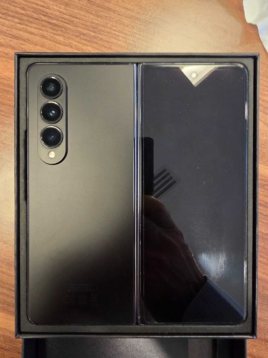 Samsung Galaxy Z Fold4 512GB - Stare excelenta