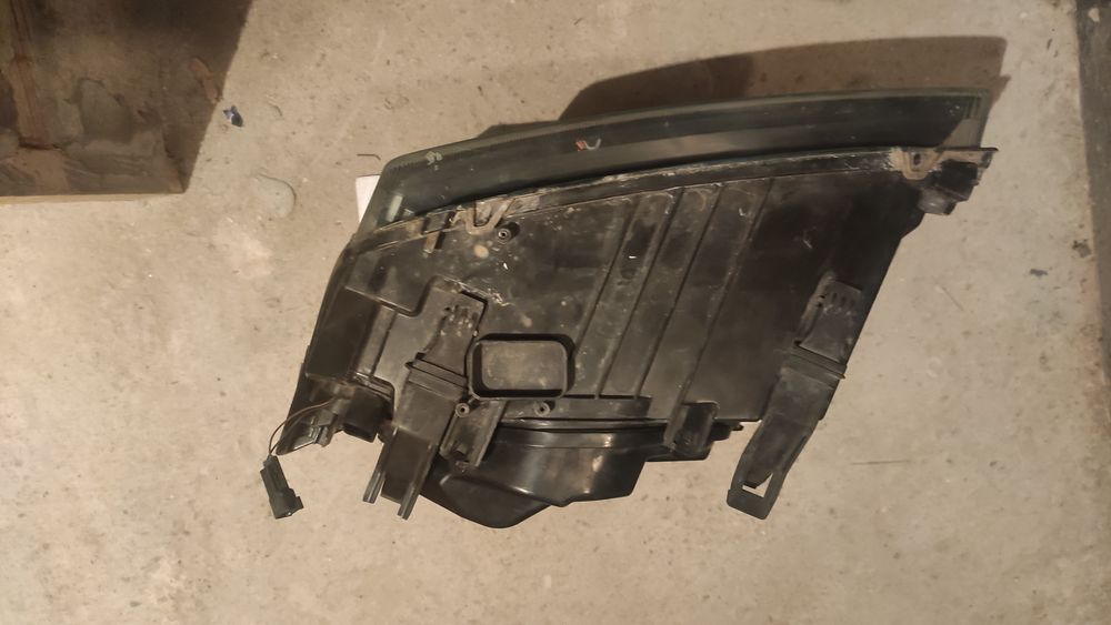 Продавам десен вар от Форд Фокус 2