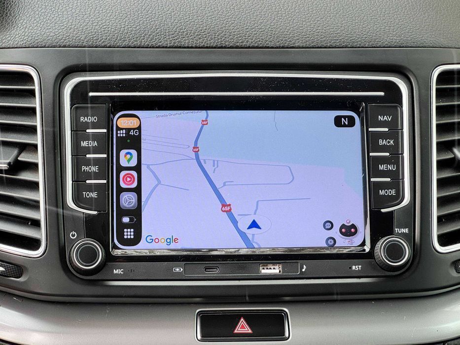 Navigatie 2GB Carplay VW Golf Passat cc Touran Tiguan Polo Tiguan T5