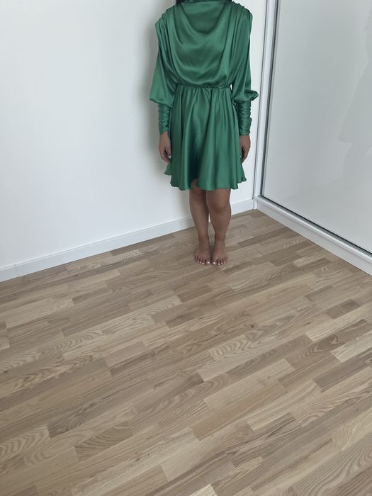 Рокля- сатенена