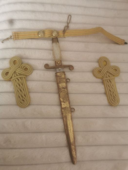 Stilet militar de parada