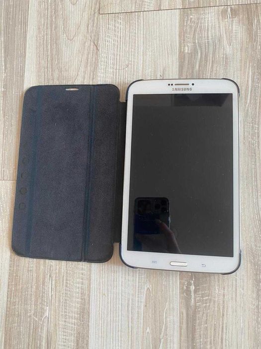 Планшет Samsung Galaxy Tab 3