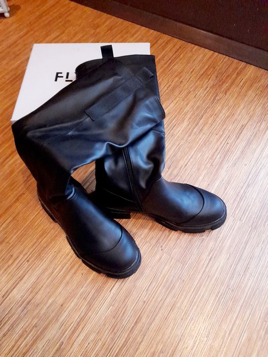 Нови дамски ботуши