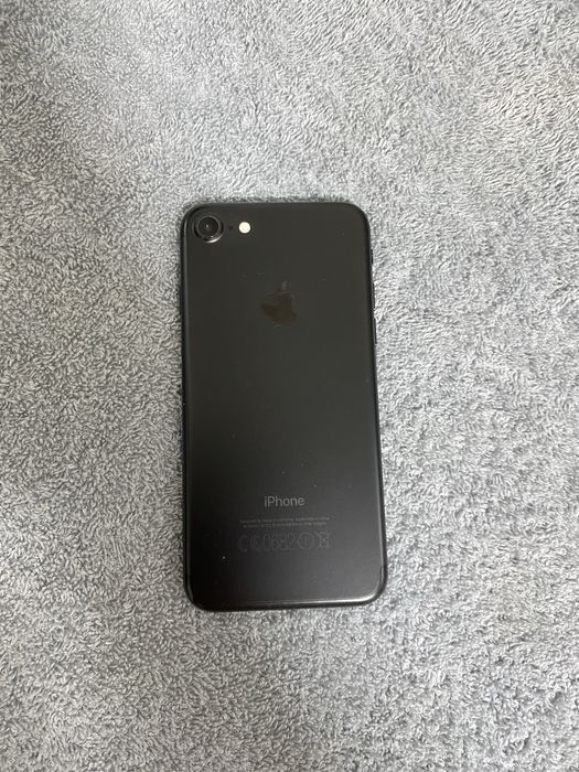 iPhone 7 Black (Акб 100%)