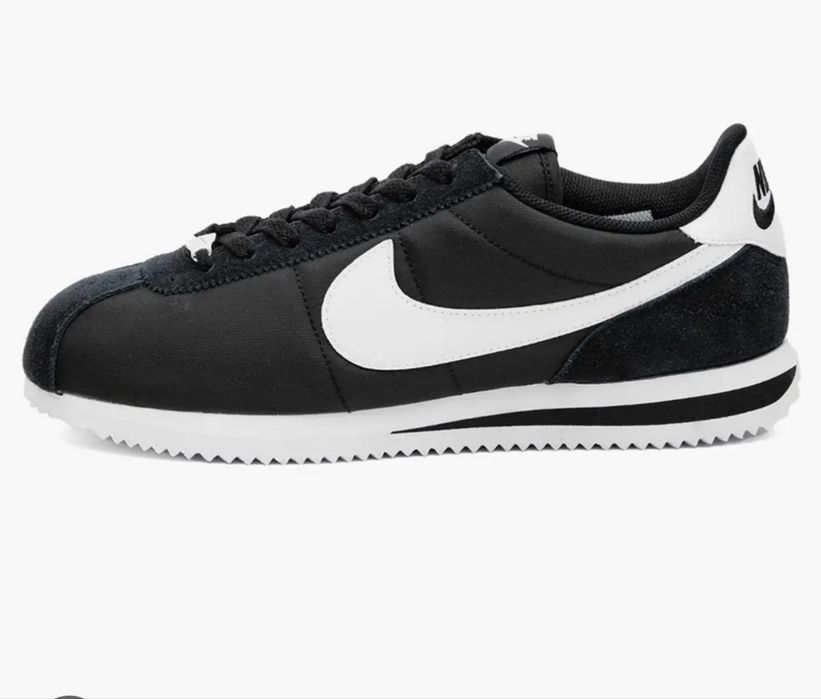 Nike cortez black