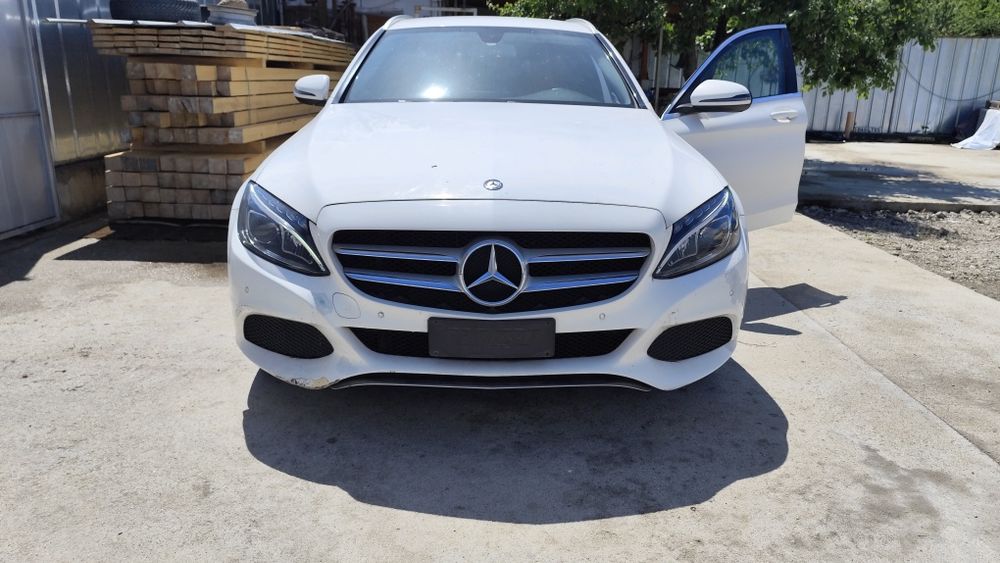 На части Мерцедес C класа W205  220CDI 2016г 4matic  170кс  комби