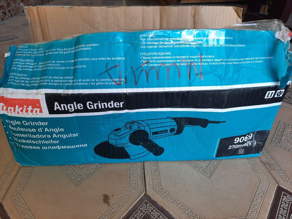 Макита оргинал болгарка 230м