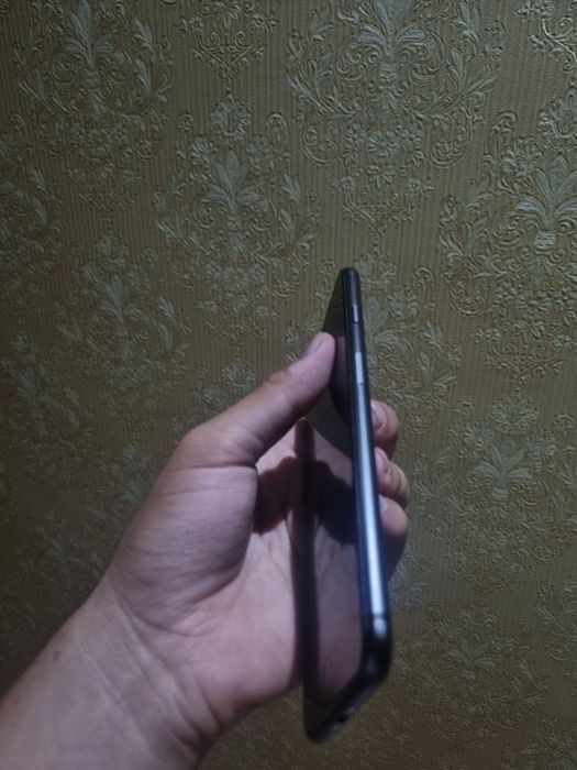 iPhone 8pilus 64gb