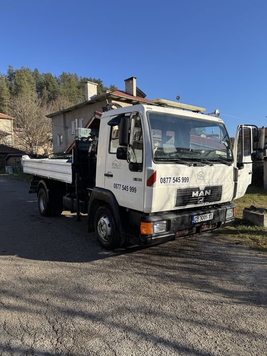 Транспорни услуги с Тристранен Самосвал с кран.