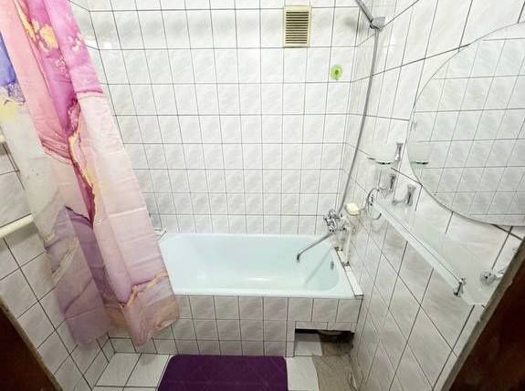 Продается своя 2-х комнатная квартира