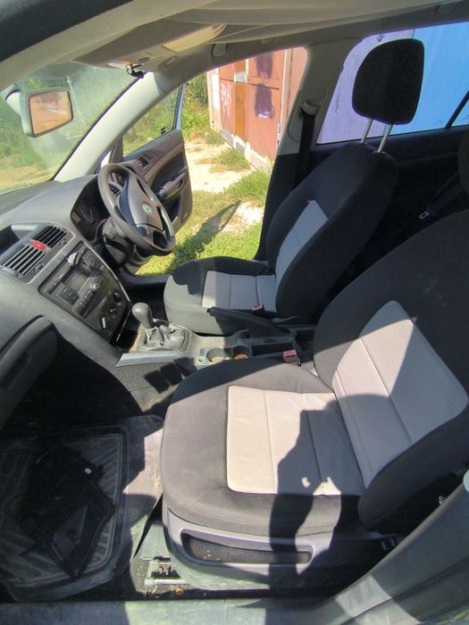 Dezmembrez Skoda Octavia 2