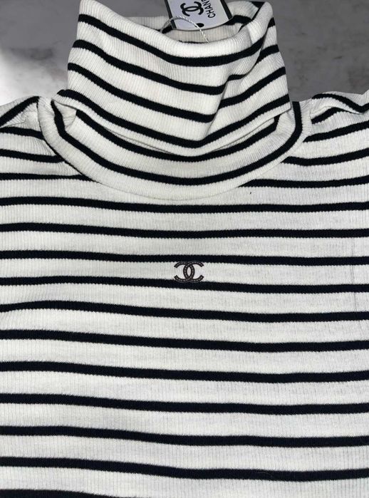chanel блузка поло с дълъг ръкав тънка пролетна на райе и рипс от памук нова. бяла черна шанел