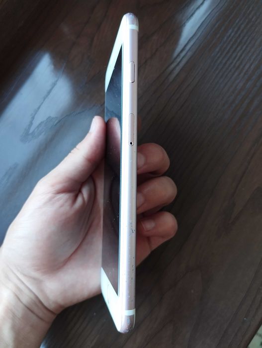 iPhone 6s Plus, 16 GB