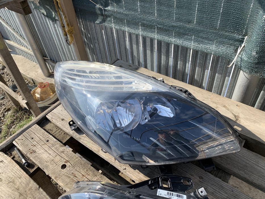 Far stanga Renault Scenic 3 reglaj electric