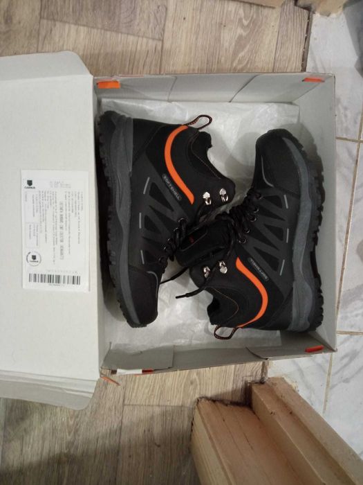 Ghete drumeție rezistente frig si apă