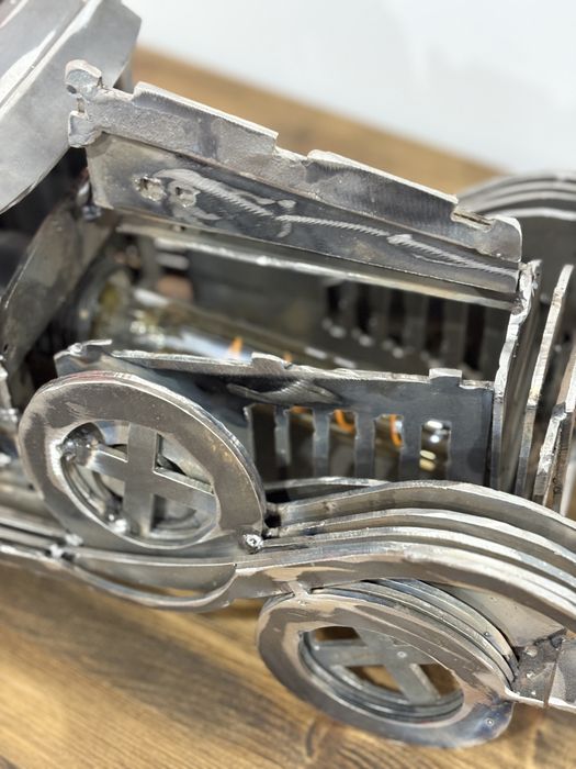 Sculptura masina de epoca FIER- cadou ideal