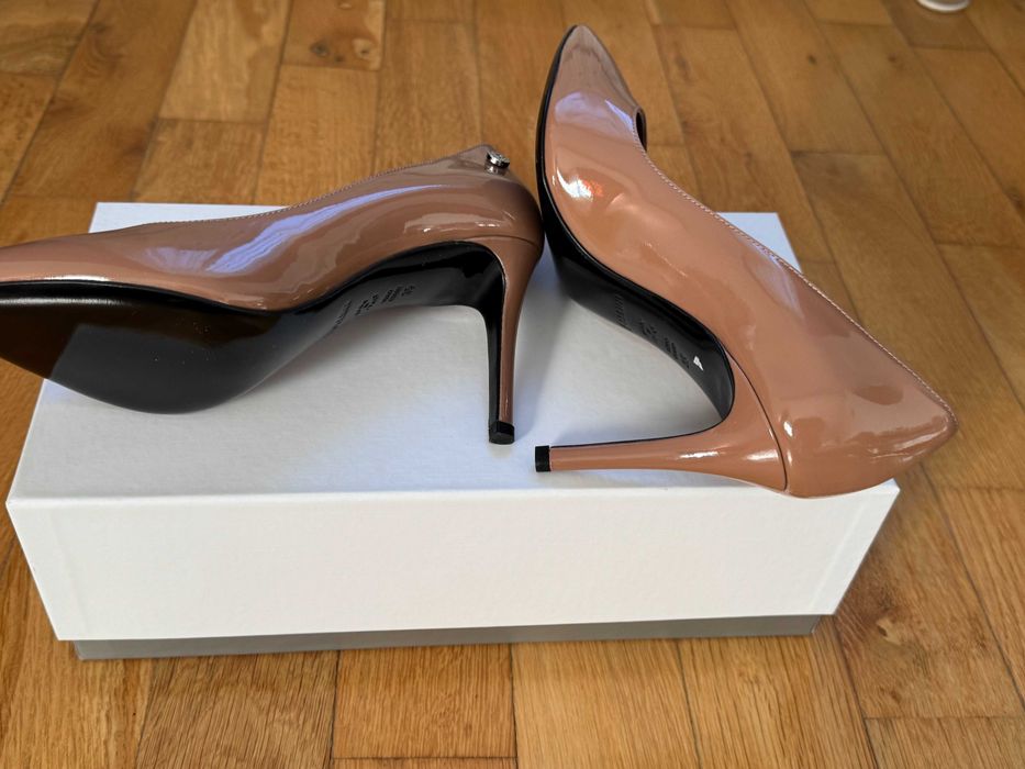 Pantofi Pollini eleganti, nude, marimea 35