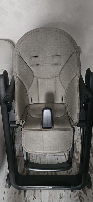 Бебешки стол за хранене Peg Perego Siesta Follow me