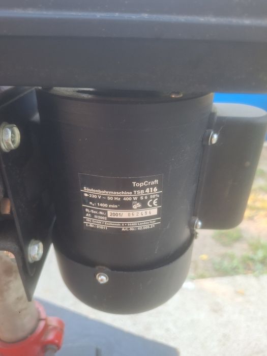 Vand doua mașina de găurit de banc Topcraft/Titan