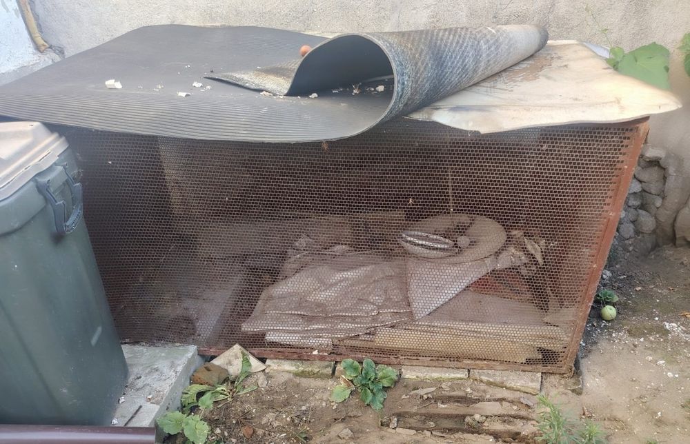 Cusca din metal pentru animale sau pasari