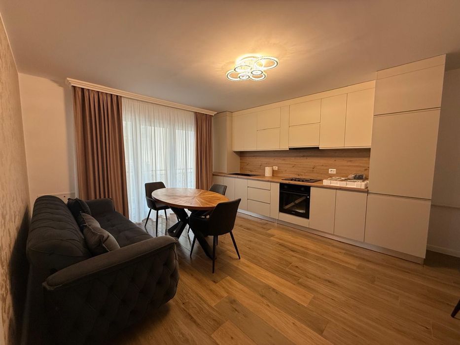 Se închiriază apartament 2 camere – bloc nou, prima închiriere