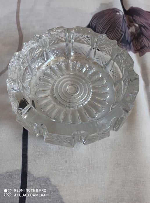 Кристален пепелник и купа за лед