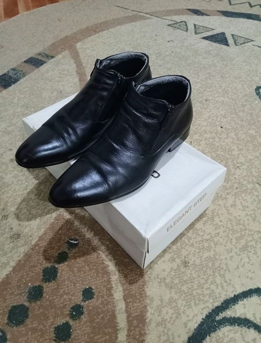 Продаётся мужская обувь