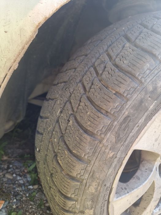 Vand sau dezmembrez bmw 318d e46