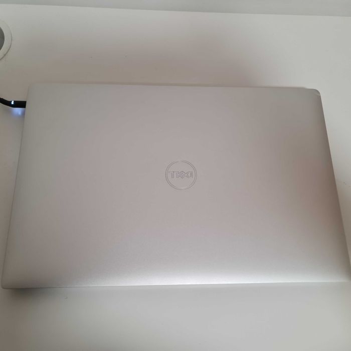 Dell XPS 15 9570 - Intel Core i7-8750H