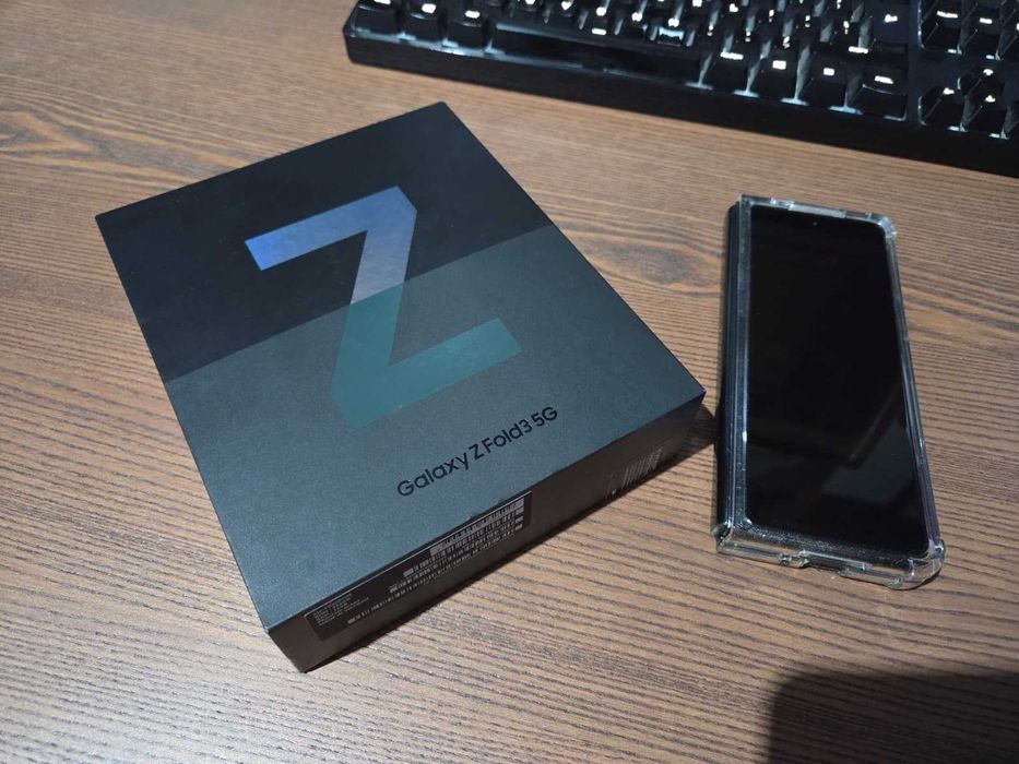 Samsung Galaxy Z Fold3 5G 256GB Phantom Green, Stare Impecabila, Cutie + Husa Cadou