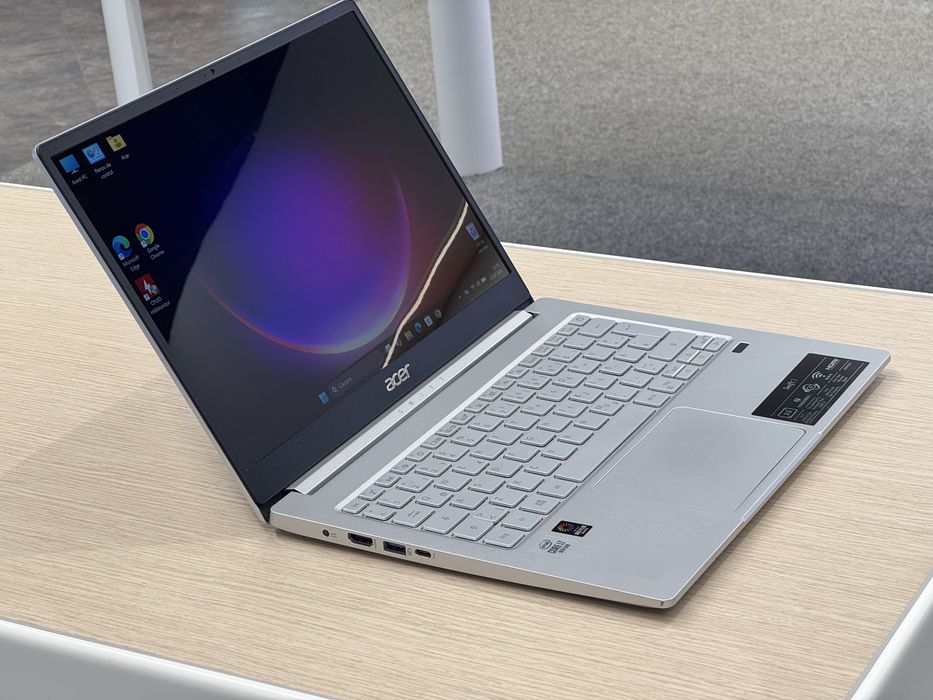 Ultrabook Acer Swift3 i7 10th 2k display carcasa aluminiu