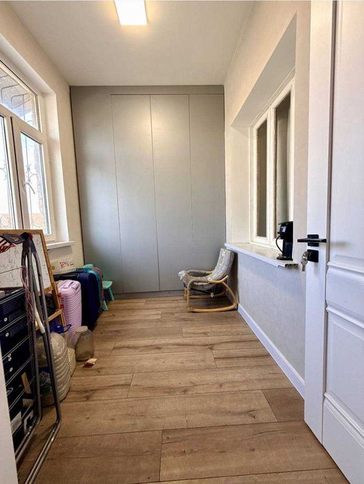 Коратошда 4 хонали, евроремонт, квартира сотилади, 94 м2