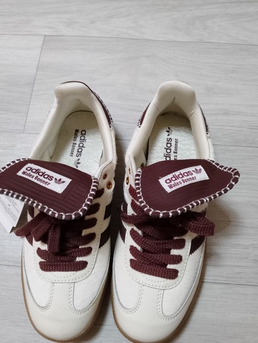Кроссовки женские Adidas Wales Bonner.38 размер новые.