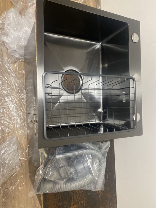 Раковина  нержавейка на кухню новая