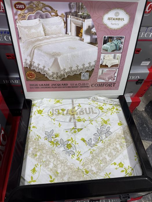 Продаю комплект пастельное белье одеяла