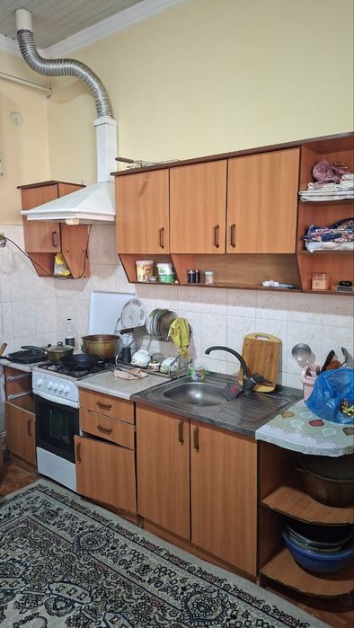 Продаётся  дом с большой территорией