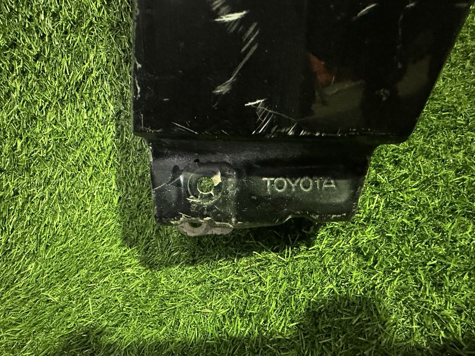 Крыло переднее правое TLC 200