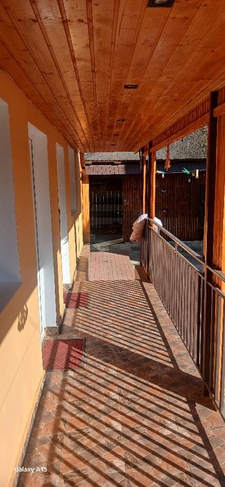 De inchiriat pe termen lung